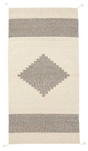 Load image into Gallery viewer, Winter Diamond